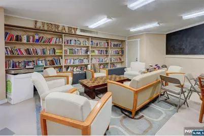 195 Sandcastle Key, Secaucus, NJ 07094 - Photo 47