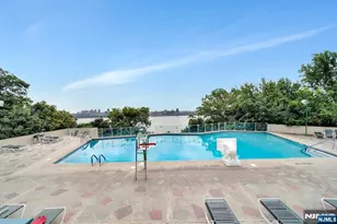 2 Horizon 1010, Fort Lee, NJ 07024 - Photo 29