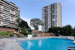 2 Horizon 1010, Fort Lee, NJ 07024 - Photo 31