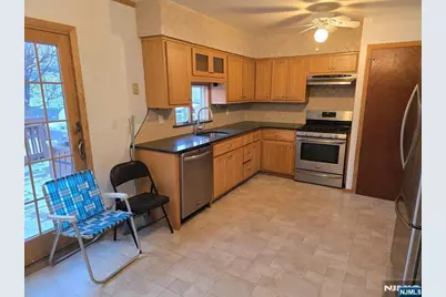 53 Petersilge Drive, Little Ferry, NJ 07643 - Photo 5