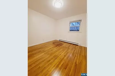 248 Oakwood Drive, Paramus, NJ 07652 - Photo 23