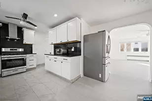 23 Arn Terrace Floor 1, Secaucus, NJ 07094 - Photo 9