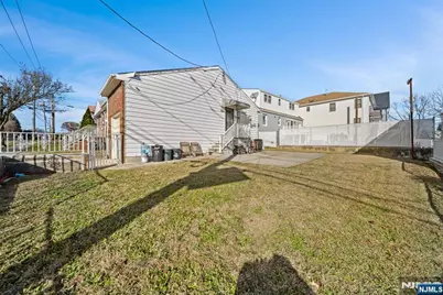 23 Arn Terrace Floor 1 #Floor 1, Secaucus, NJ 07094 - Photo 19