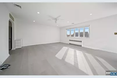 23 Arn Terrace Floor 1 #Floor 1, Secaucus, NJ 07094 - Photo 3