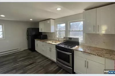 10 -16 Hopper 2 #2, Paterson, NJ 07522 - Photo 5