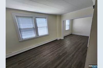 432 Broad Avenue, Ridgefield, NJ 07657 - Photo 3