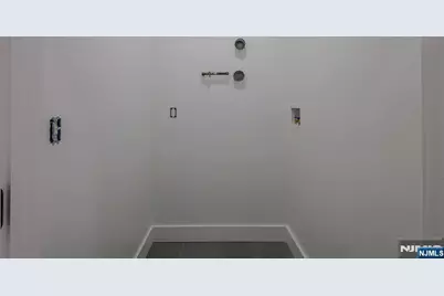 29 Kent Street, Newark, NJ 07108 - Photo 15