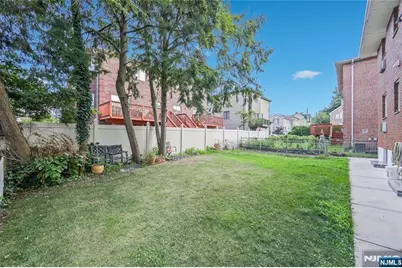 428 Lincoln Street, Palisades Park, NJ 07650 - Photo 21