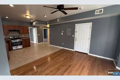 134 Milford 2 Fl #2 fl, Newark, NJ 07108 - Photo 7