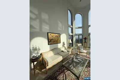 24 Club Way, Montclair, NJ 07009 - Photo 5