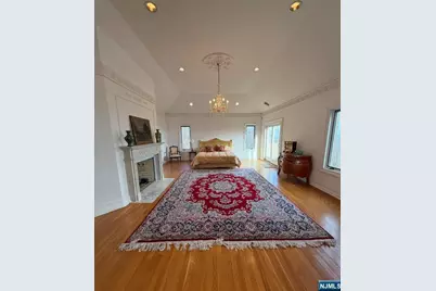 24 Club Way, Montclair, NJ 07009 - Photo 9