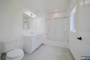 401 Central Blvd 4C, Palisades Park, NJ 07650 - Photo 15