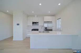 401 Central Blvd 4C, Palisades Park, NJ 07650 - Photo 9