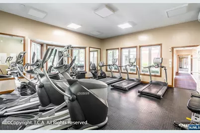 503 Livingston Court N503 #N503, Edgewater, NJ 07020 - Photo 3