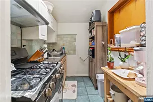 86 Clendenny, Jersey City, NJ 07304 - Photo 3