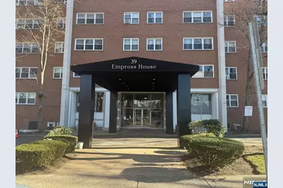 39 39th Street 3H #3H, Paterson, NJ 07514 - Photo 1