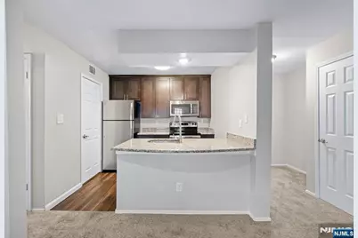 690 Rt 23 1349 #1349, Wayne, NJ 07470 - Photo 3