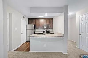 690 Rt 23 1349, Wayne, NJ 07470 - Photo 3