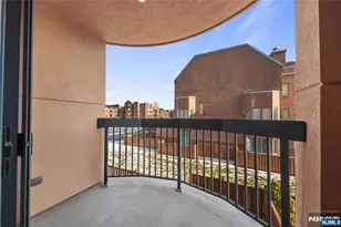 402 Chase Ct 402, Edgewater, NJ 07020 - Photo 17
