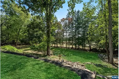 910 Huron Road, Franklin Lakes, NJ 07417 - Photo 29