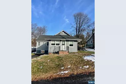 9 Prospect Avenue, Mount Olive, NJ 07828 - Photo 1