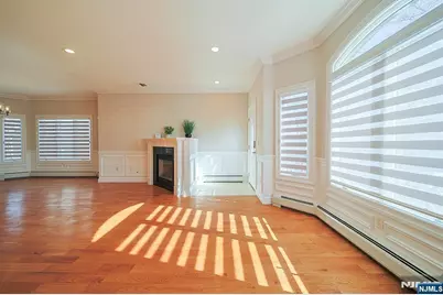 281 13th Street D #D, Palisades Park, NJ 07650 - Photo 3