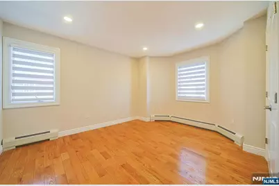 281 13th Street D #D, Palisades Park, NJ 07650 - Photo 31