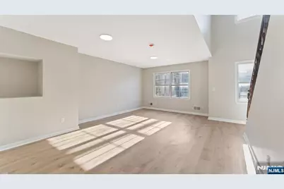 16 Kinney Street, Newark, NJ 07102 - Photo 5