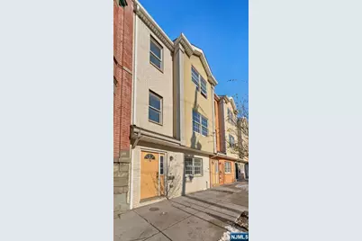 16 Kinney Street, Newark, NJ 07102 - Photo 1