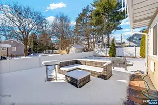 14 Weeks Ct, Clifton, NJ 07013 - Photo 39