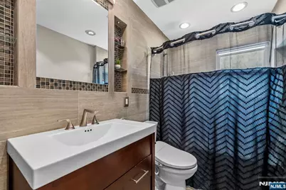 14 Weeks Court, Clifton, NJ 07013 - Photo 31