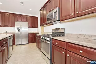 802 Four Seasons Ln, Montvale, NJ 07645 - Photo 21