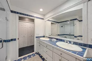 15 Kenwood Dr, Woodcliff Lake, NJ 07677 - Photo 21