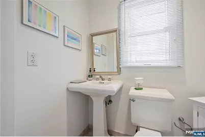 15 Kenwood Drive, Woodcliff Lake, NJ 07677 - Photo 17