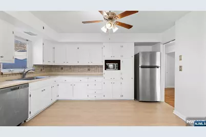 767 Clark Avenue 1 #1, Ridgefield, NJ 07657 - Photo 9