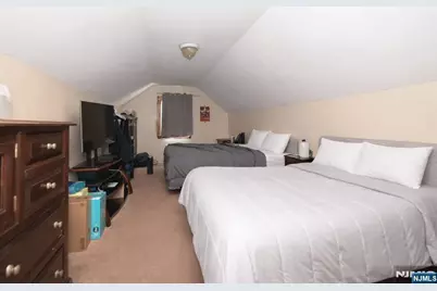 65 Avenue C, Lodi, NJ 07644 - Photo 15