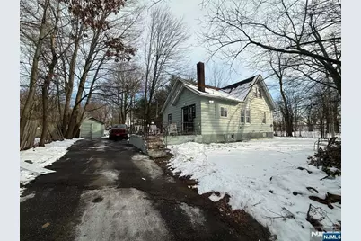 131 W Ramapo Avenue, Mahwah, NJ 07430 - Photo 21