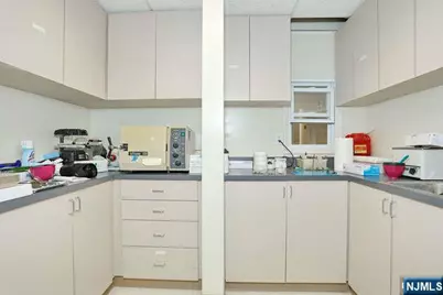 271 W Route 46 E101 #E101, Fairfield, NJ 07004 - Photo 17
