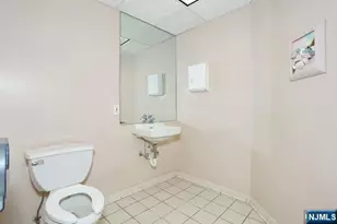 271 W Route 46 E101, Fairfield, NJ 07004 - Photo 21