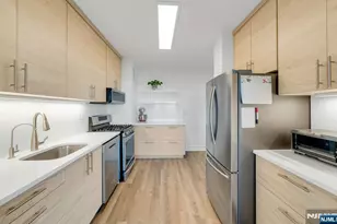 1530 Palisade 29N, Fort Lee, NJ 07024 - Photo 17