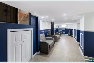 75 Pine Street, Hackensack, NJ 07601 - Photo 19