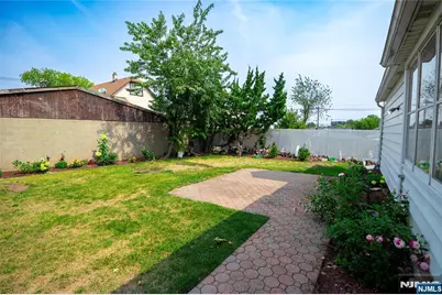 29 13th Avenue, Elmwood Park, NJ 07407 - Photo 15