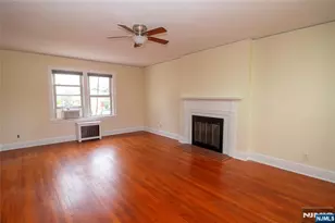 29 13th Ave, Elmwood Park, NJ 07407 - Photo 3