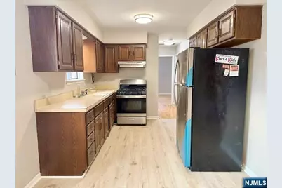 532 Cross Street 3 #3, Harrison, NJ 07029 - Photo 5