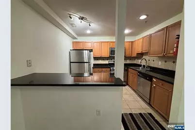 116 Chariot Court 116 #116, Piscataway Township, NJ 08854 - Photo 5