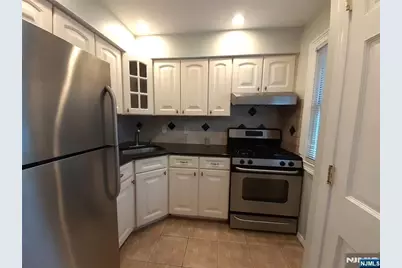 116 71st Street 12 #12, Guttenberg, NJ 07093 - Photo 7