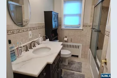 190 Martha Avenue, Elmwood Park, NJ 07407 - Photo 23