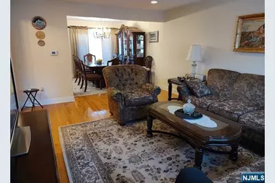 190 Martha Avenue, Elmwood Park, NJ 07407 - Photo 7