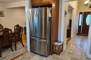 190 Martha Ave, Elmwood Park, NJ 07407 - Photo 3