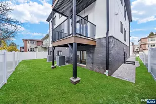 74 Liberty Pl, Palisades Park, NJ 07650 - Photo 45